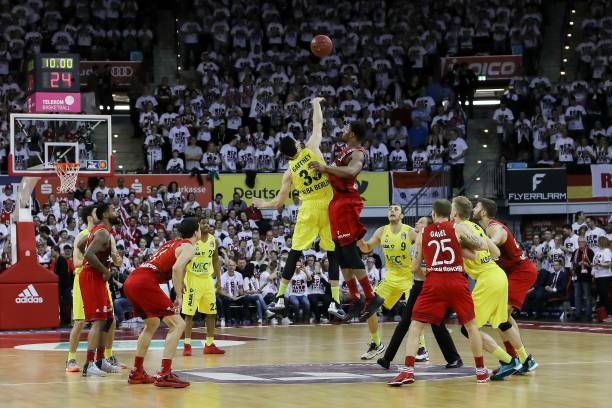 各自摩拳擦 各自摩拳擦