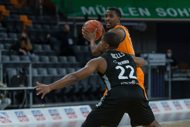 小体型防守 小体型防守